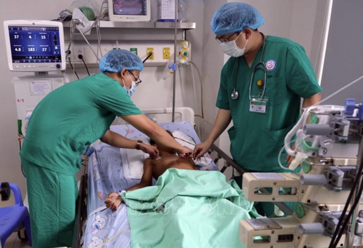 WHO swiftly delivers botulism antitoxin to Vietnam